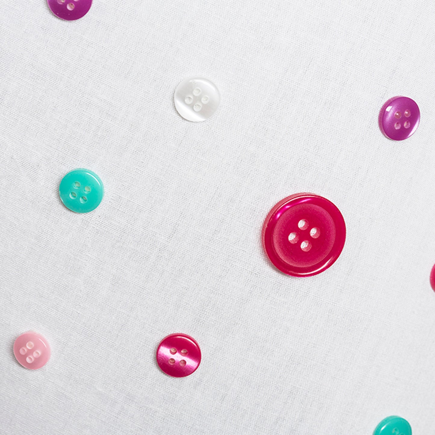 RENDL shades, shade bases, pendent sets DELISA 25/16 shade white buttons  max. 28W R12388 3